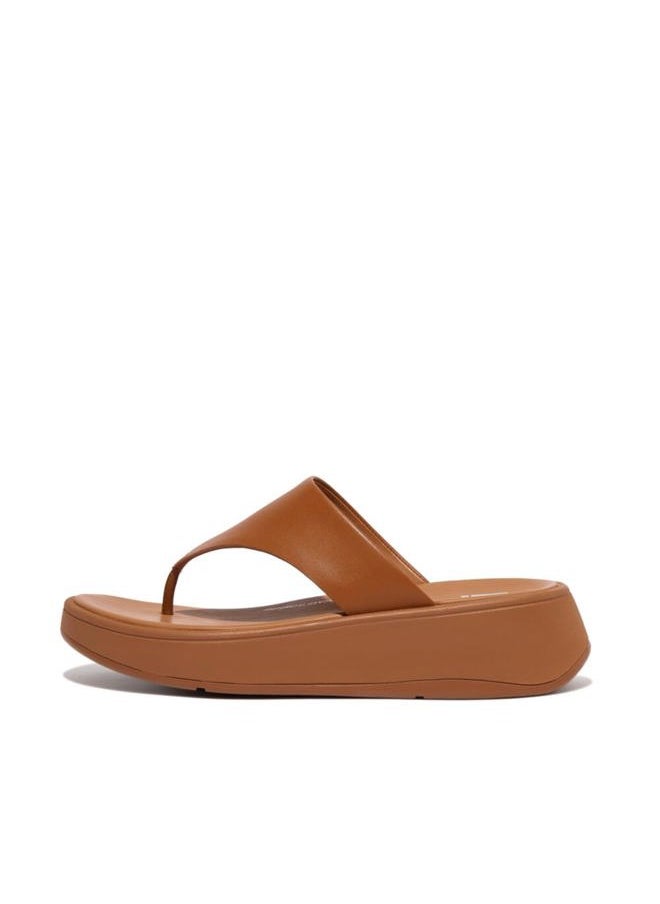 F-Mode Leather Flatform Toe Post Sandals Light Tan 6 M (B)
