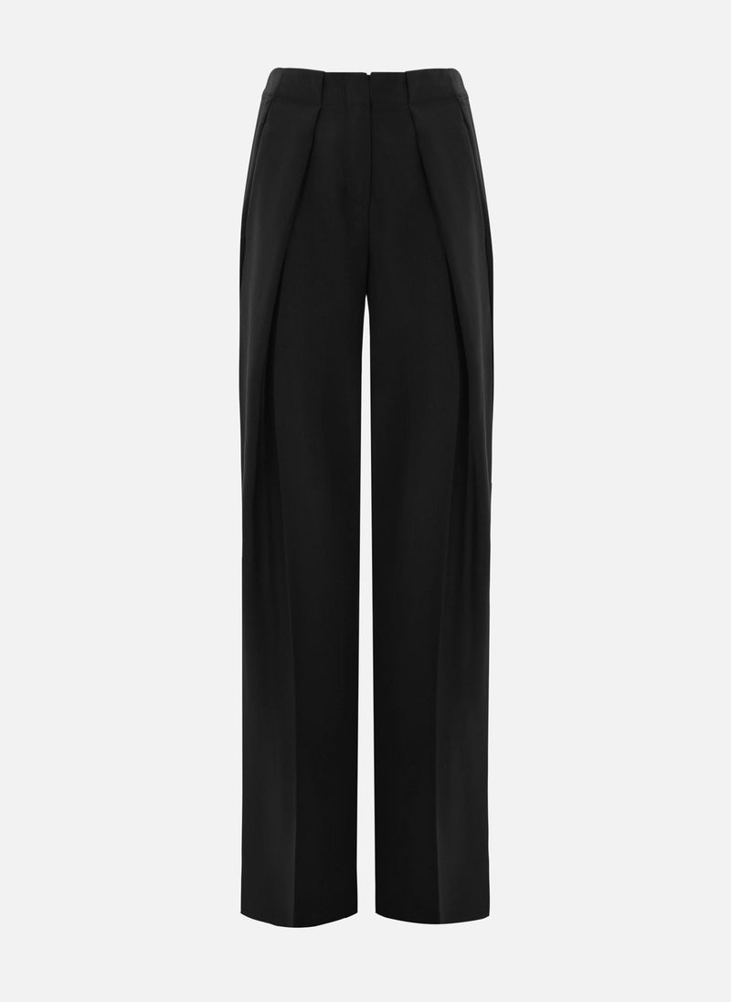 Loose-fitting suiting trousers with pleats at the front