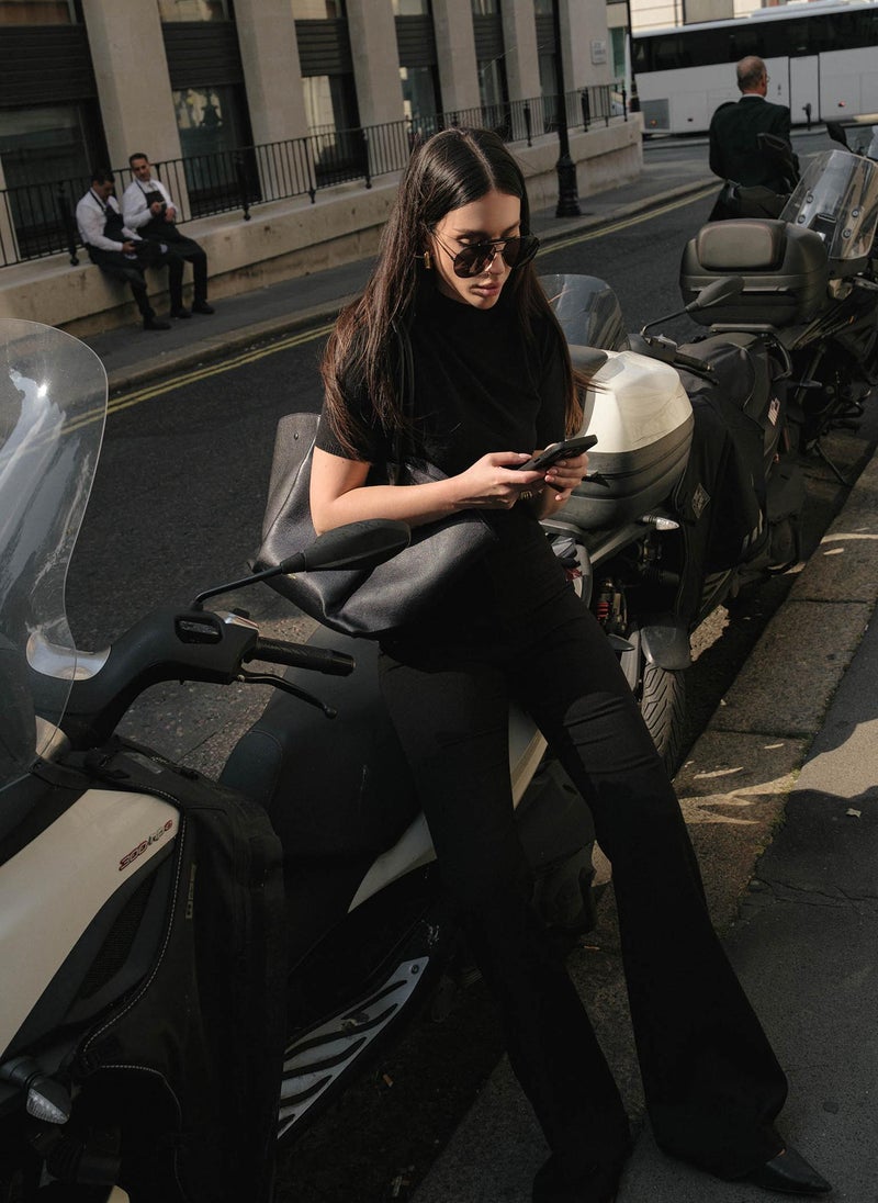 Mid-rise flared trousers