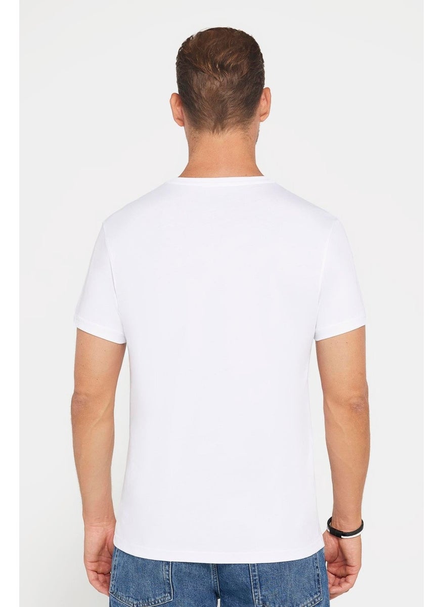 Men's Slim Fit Narrow Cut 100% Cotton Soft Textured Printed White Crew Neck T-Shirt