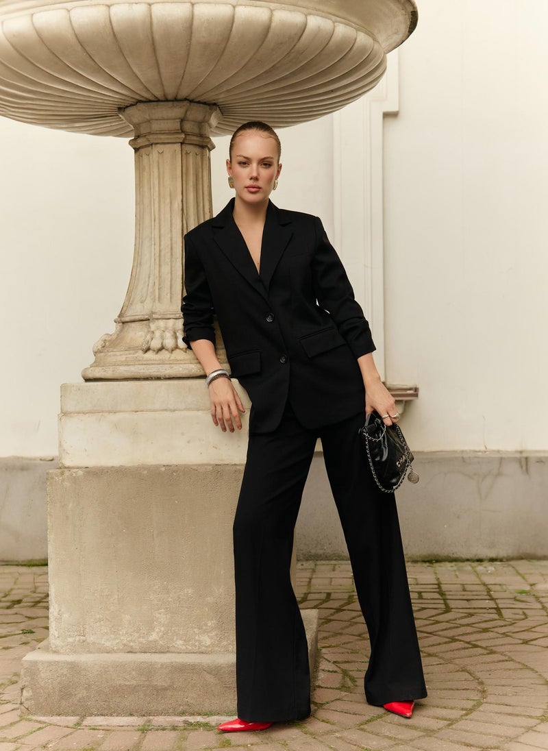 Straight jacket in suiting fabric