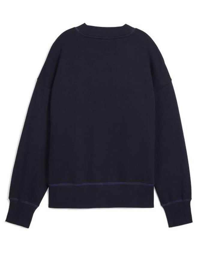 Essential Oversized Graphic Sweatshirt