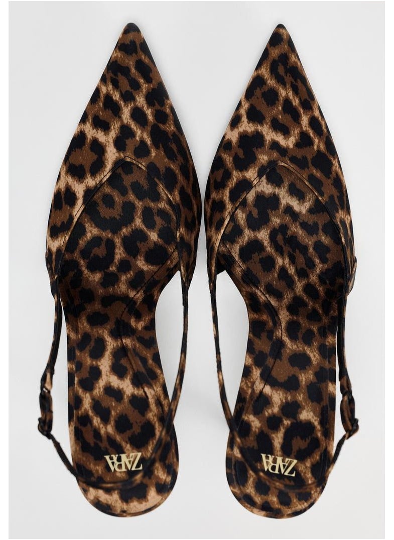 Animal print heeled shoes