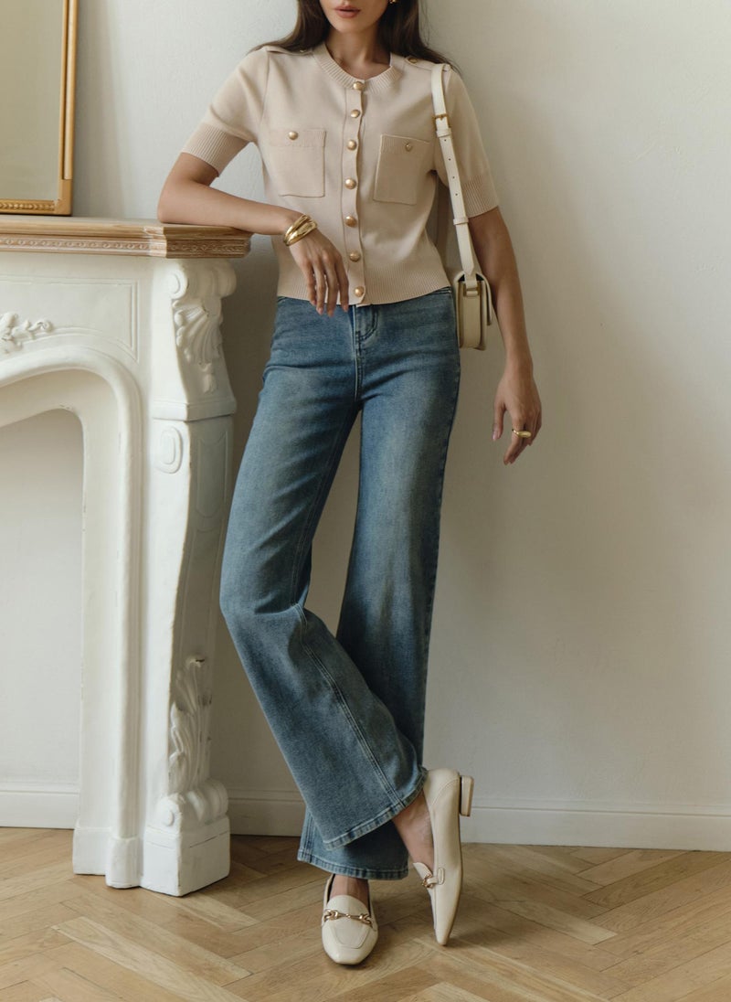 Short-sleeved knitted cardigan with golden fittings