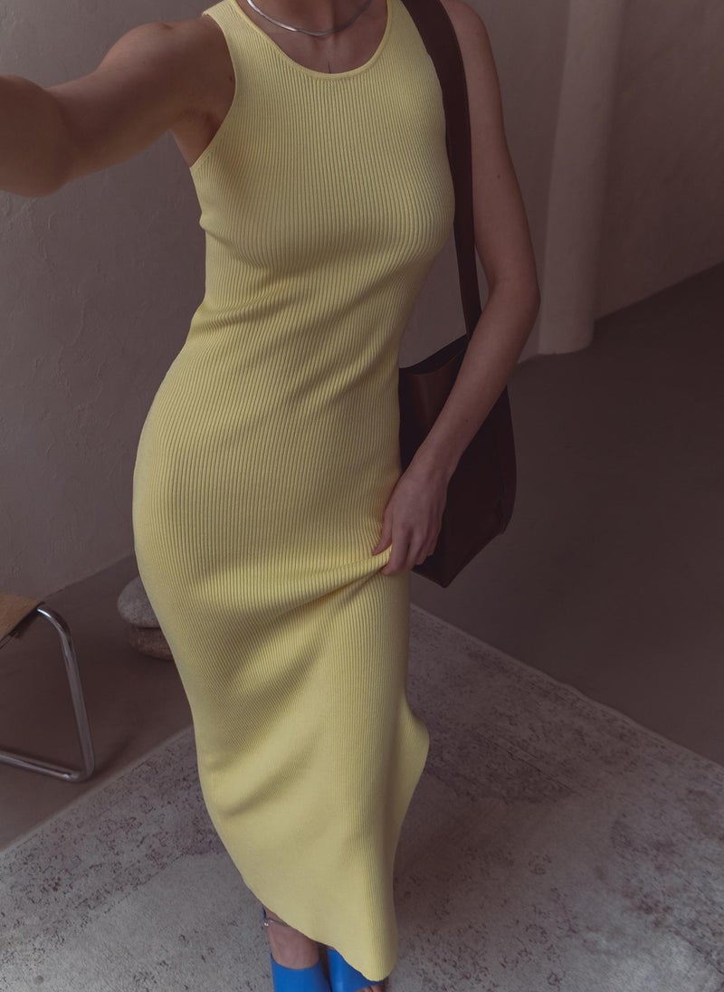 Knitted maxi dress with cut-outs at the back