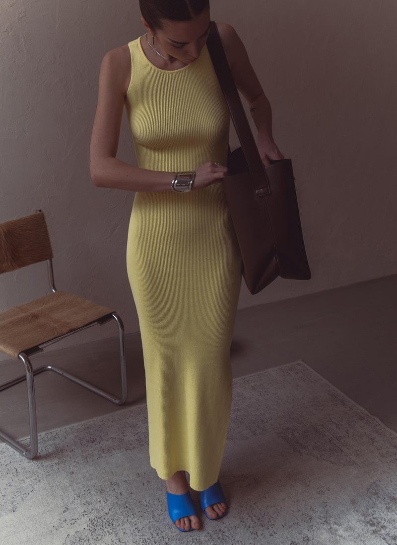 Knitted maxi dress with cut-outs at the back