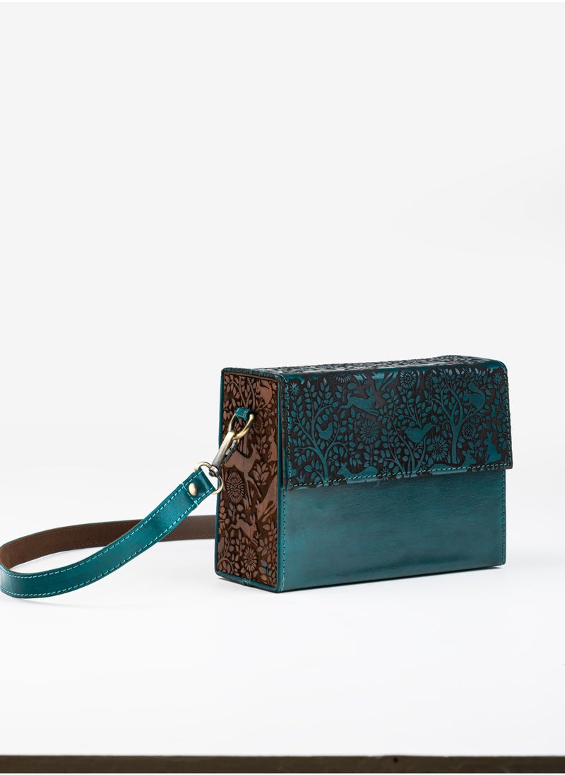 FABRICAKRAFT Verde Fauna Carved Messenger Bag with Vegetable Tanned Genuine Leather and Teak Wood