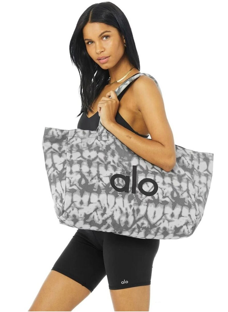 Iconic Shopper Tote