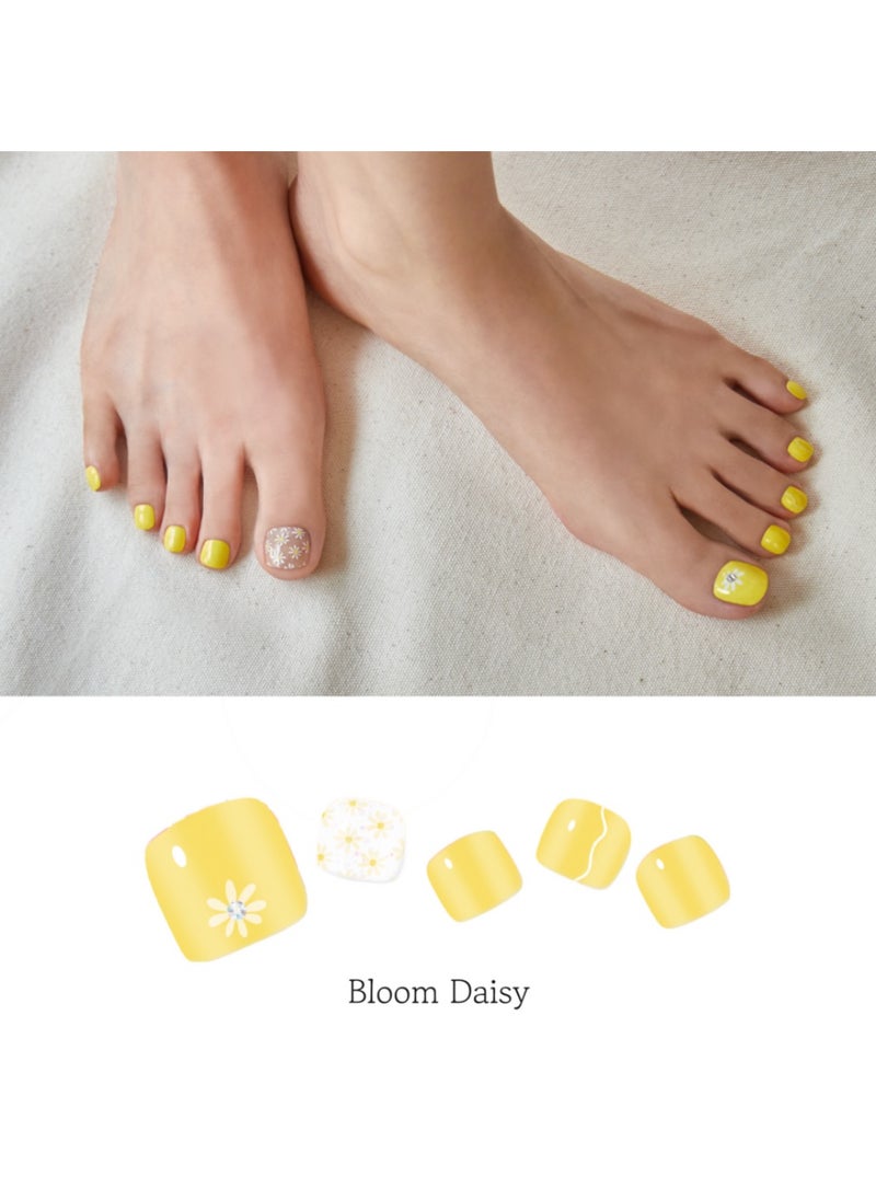 Bloom Daisy Korean Pedicure of 35 Piece Nail Art with Genuine Swarovski Crystals – Elegant, Long-Lasting Pedicure