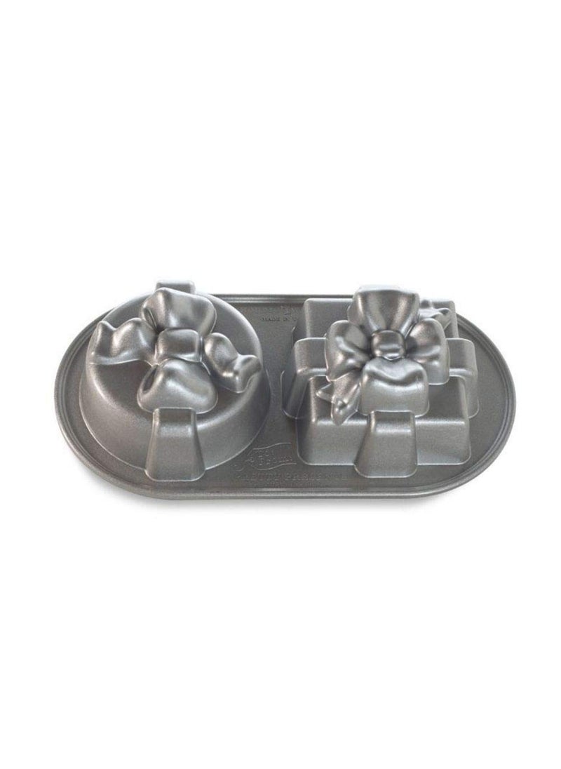 Nordic Ware Platinum Pretty Presents Duet