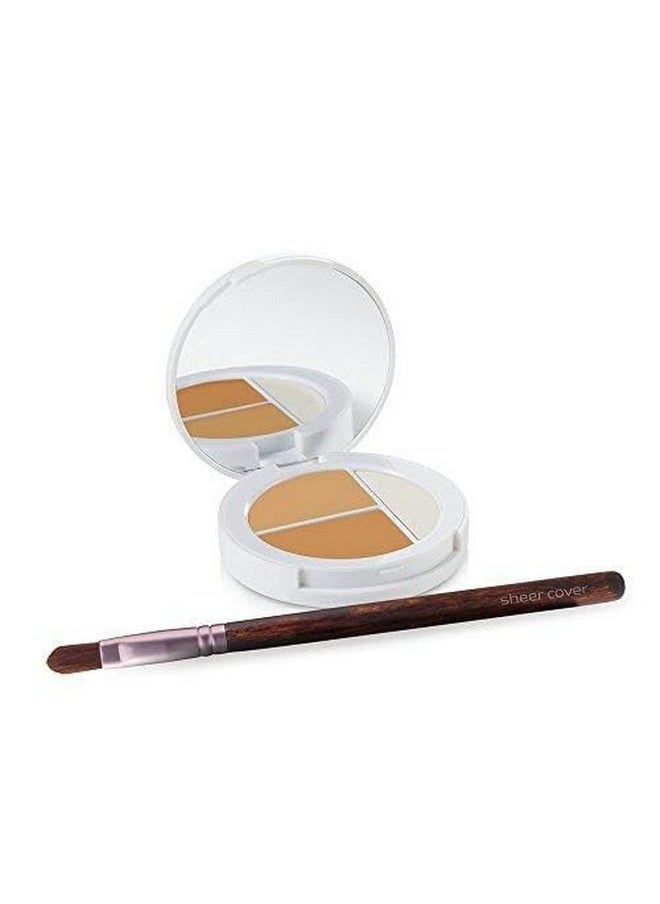 Sheer Cover Studio - Conceal and Brighten Highlight Trio - Two-Toned Concealers - Shimmering Highlighter - Medium/Tan Shade - With FREE Concealer Brush - 3 Grams