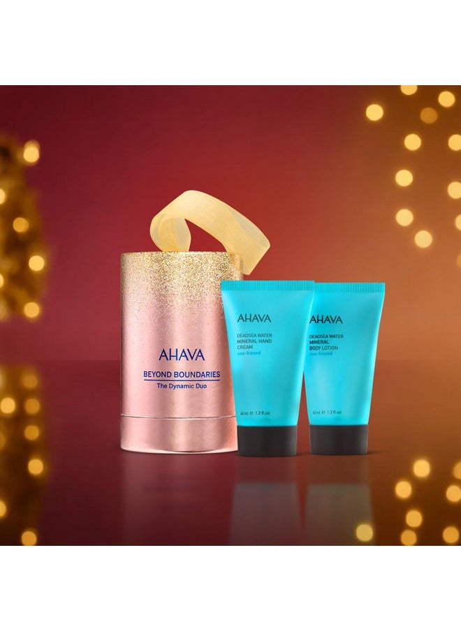 مجموعة هدايا AHAVA The Dynamic Duo - تتضمن لوشن الجسم المعدني Sea-Kissed ولوشن الجسم المعدني Sea-Kissed 2 × 1.3 أونصة سائلة
