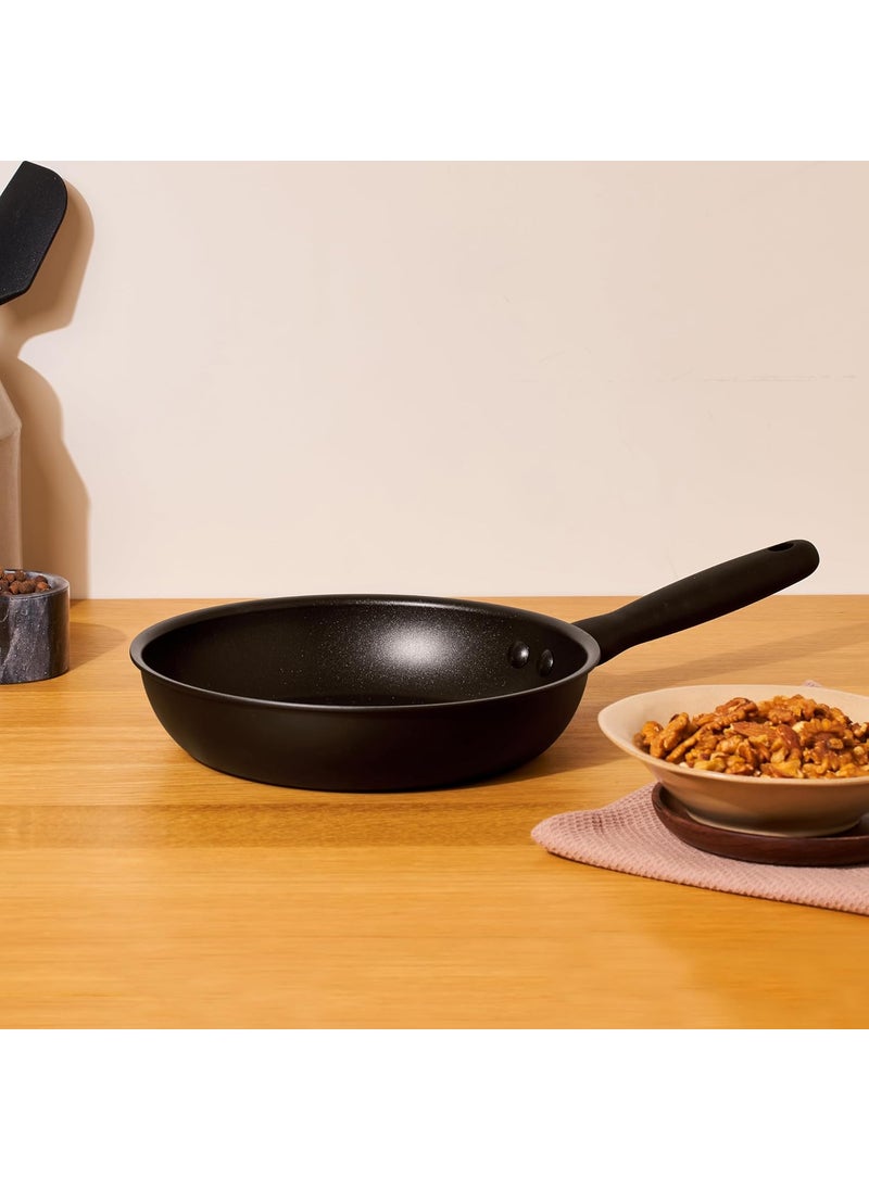 Meyer Midnight Hard Anodized Aluminium Non Stick Frypan | Frying Pan | Omlette pan | Fry pan with Stick Handle | Egg Pan | Gas and Induction Compatible, 24cm