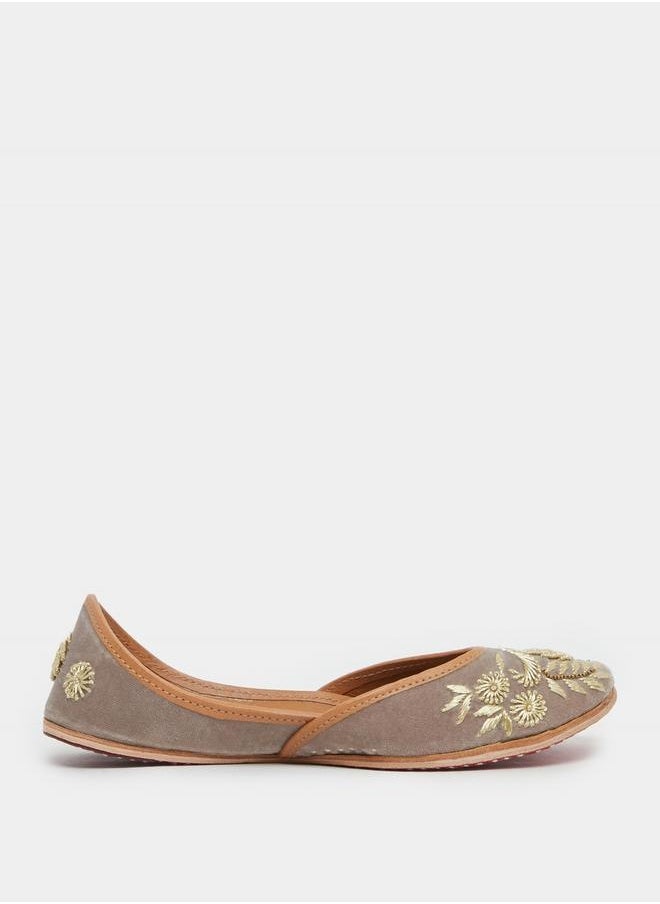 Ethnic Embellished Flat Shoes
