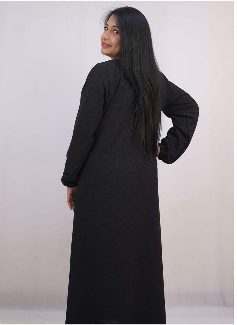 Arabian Open Abaya of Stylish Cey Fabric with One-Button Closure