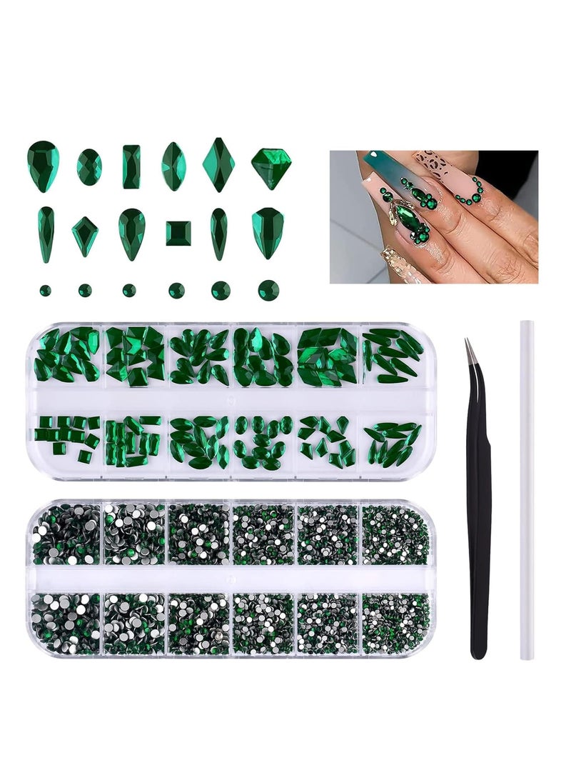 EBANKU 3120 Pcs Green Gems Nail Art Rhinestone Kit, St. Patrick's Day Emerald Green Rhinestones Nail Art Crystal Flatback Diamond Jewels with Tweezers and Drill Pen for Nails Faces Eyes Makeup Crafts