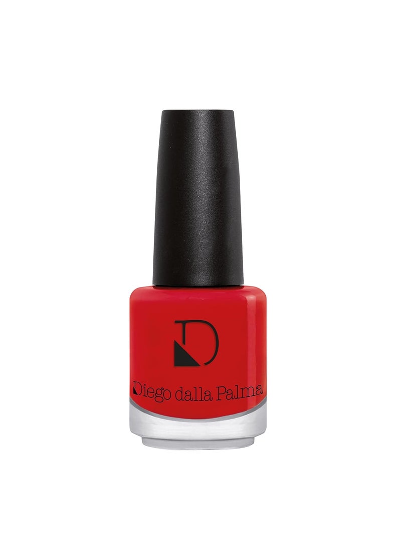 Diego dalla Palma Nail Polish - Full, Intense Color - High Coverage - Smooth, Even Application - Maxi Brush For Precise Application - Glossy Finish - Long-Lasting - 236 Into The Red - 0.5 Oz