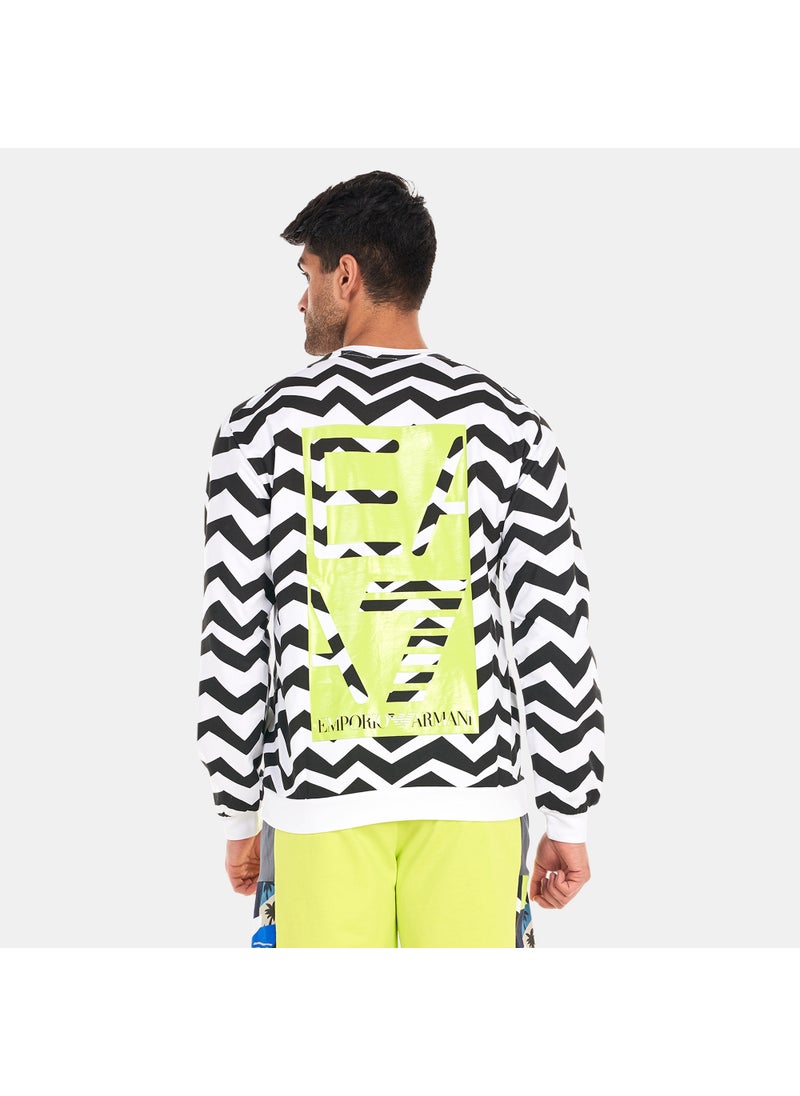 Men's Train Graphic Series Sweatshirt