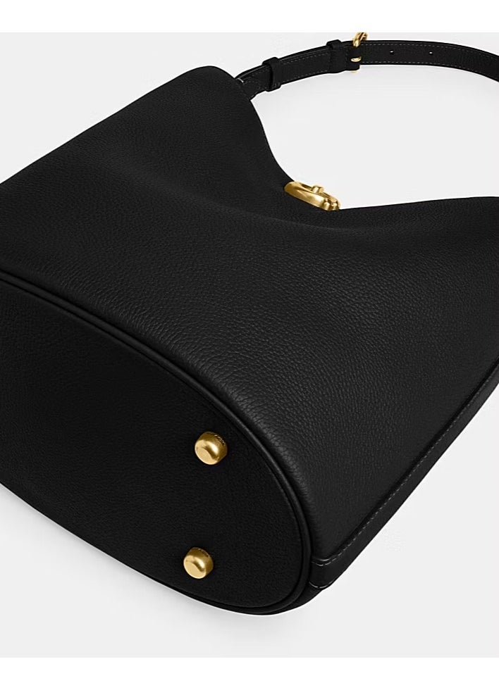 Coach Willow Soft Bucket Bag In Signature Canvas