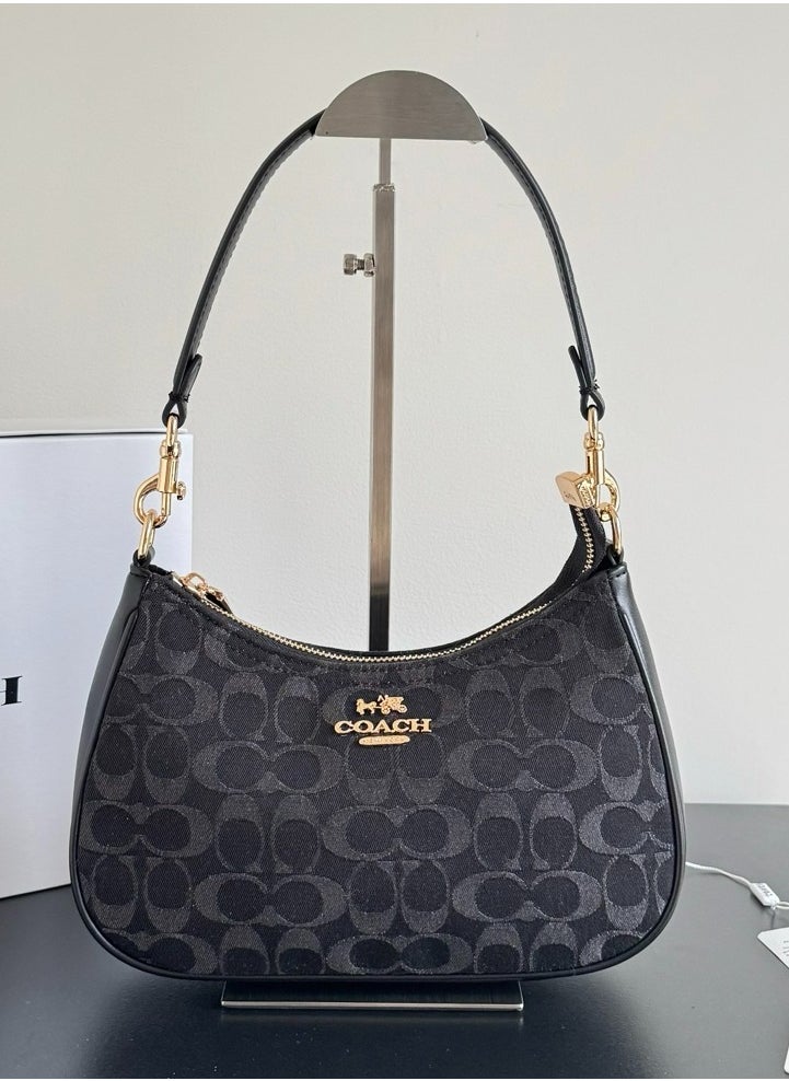 Coach Teri Hobo Bag In Signature Canvas
