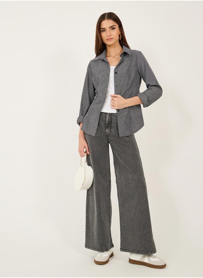 Mid Rise Five-Pocket Style Wide Leg Jeans