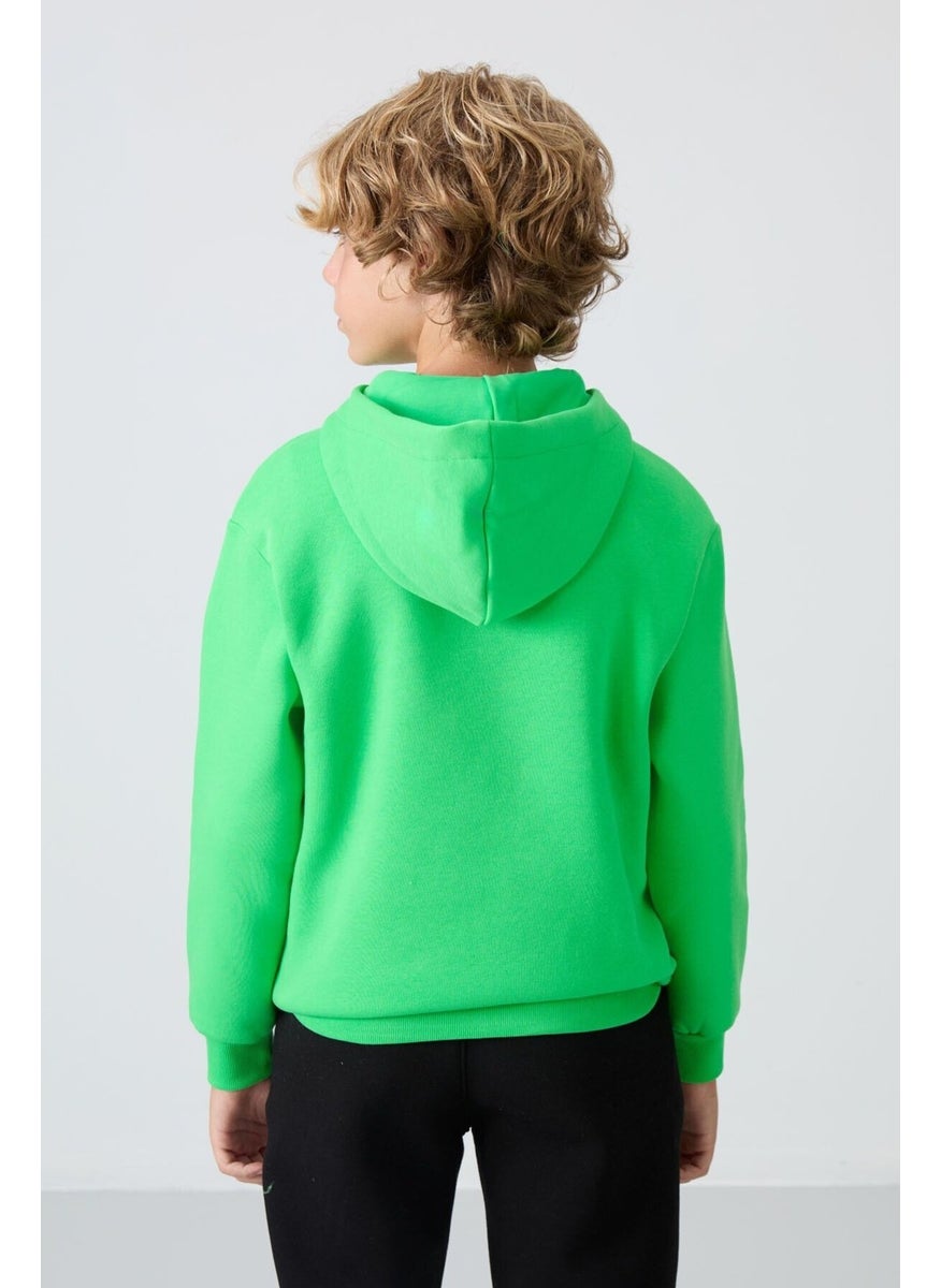 Neon Green Cotton Thick Fluffy Soft Textured Standard Fit Embroidered Boy's Sweatshirt - 11244