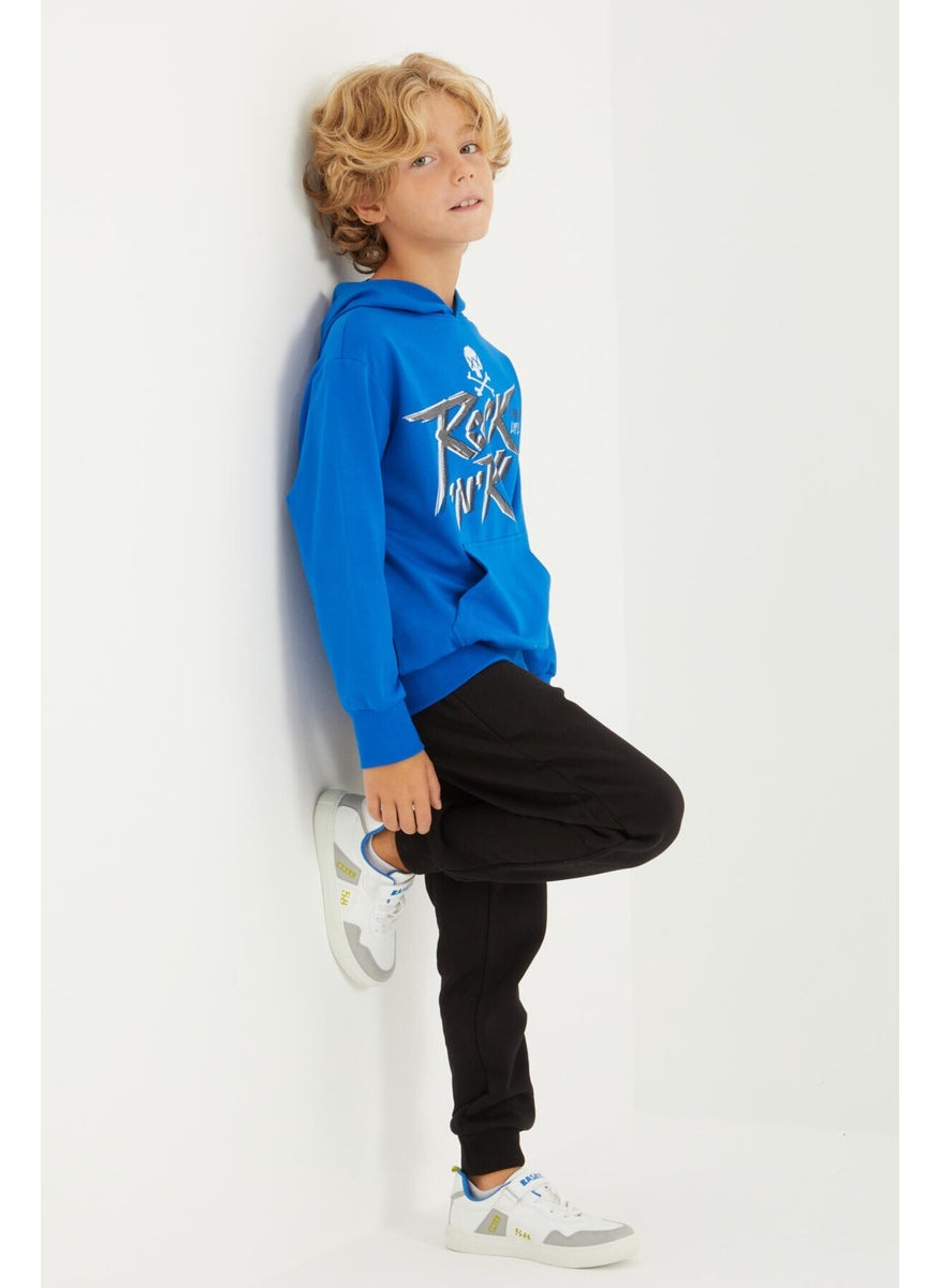 Saks Text Printed Kangaroo Pocket Hooded Standard Size Boy's Sweatshirt - 11002
