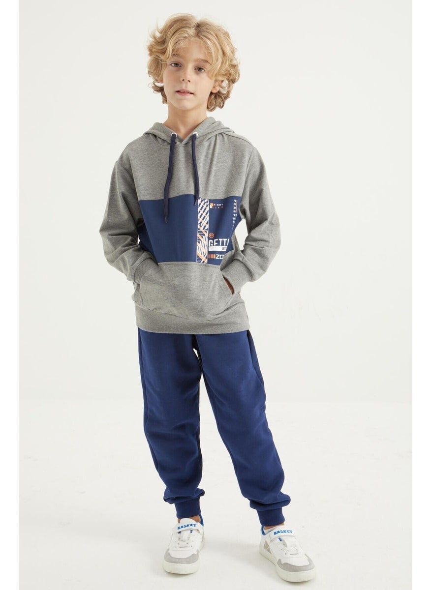 Grey Melange Embroidered Kangaroo Pocket Hooded Standard Size Boy's Sweatshirt - 11010