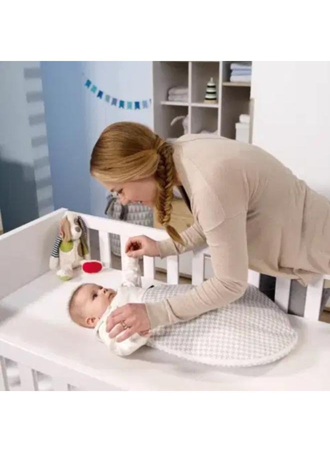 Kira Baby Cot
