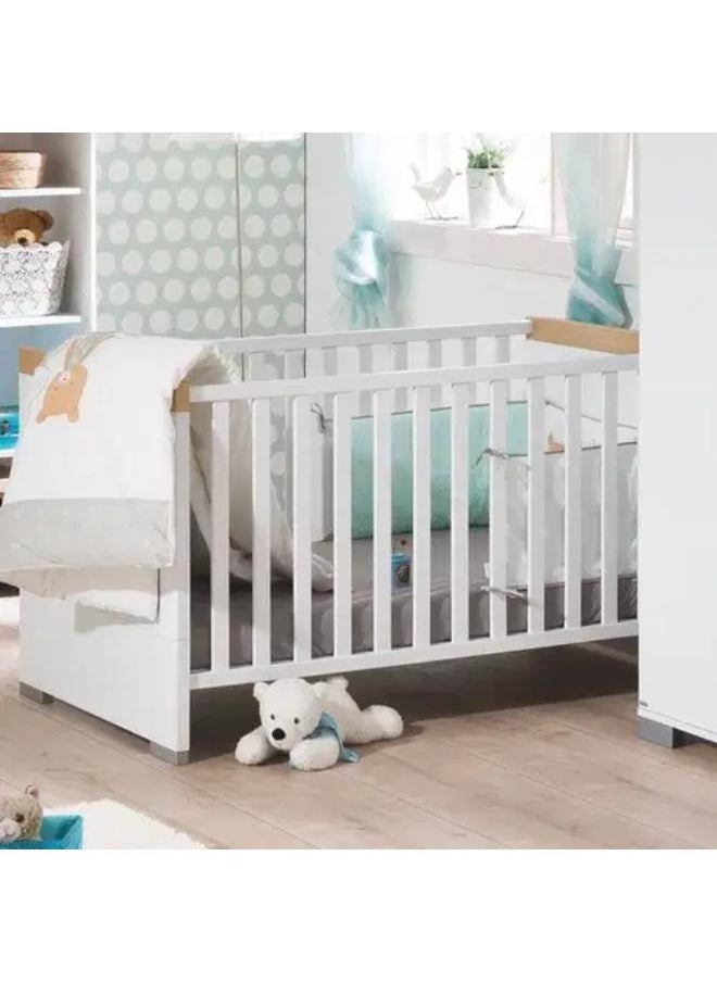 Kira Baby Cot