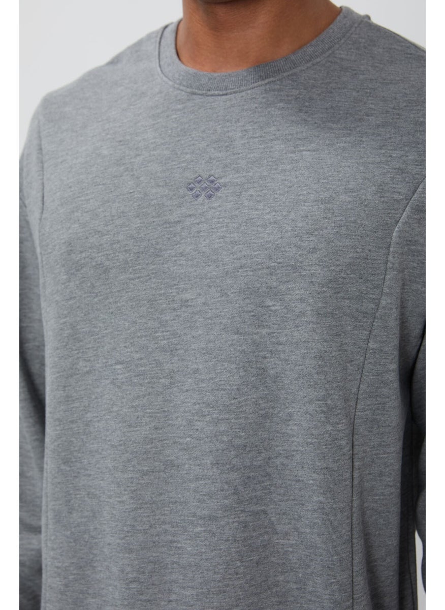 Gray Melange Compact Cotton Thick Smooth Textured O Neck Comfort Fit Men's Tracksuit -85263
