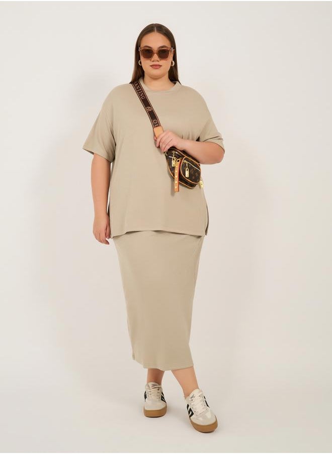 Plus Size Ribbed Knit Round Neck Oversized T-Shirt