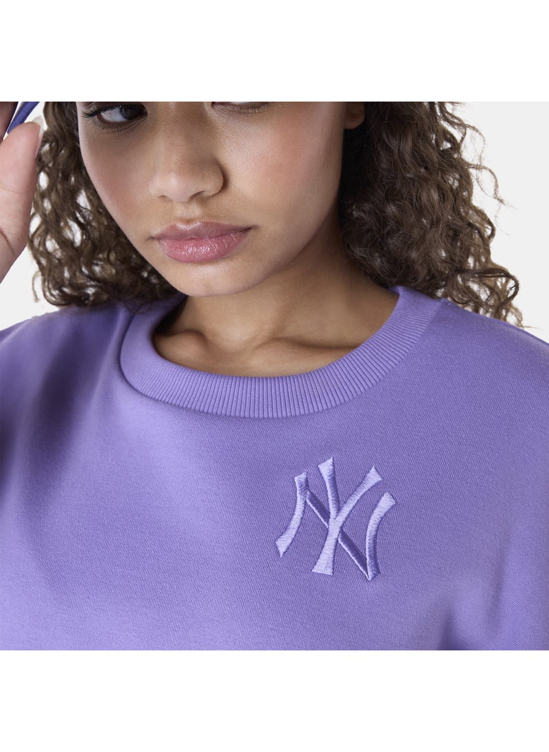 Women's MLB New York Yankees League Essential Sweatshirt