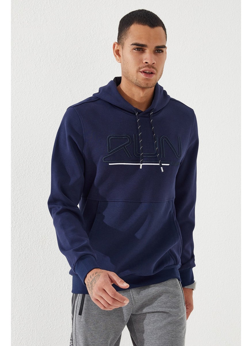 Indigo Men's Text Embroidered Standard Pattern Hooded SWEATSHIRT-87887