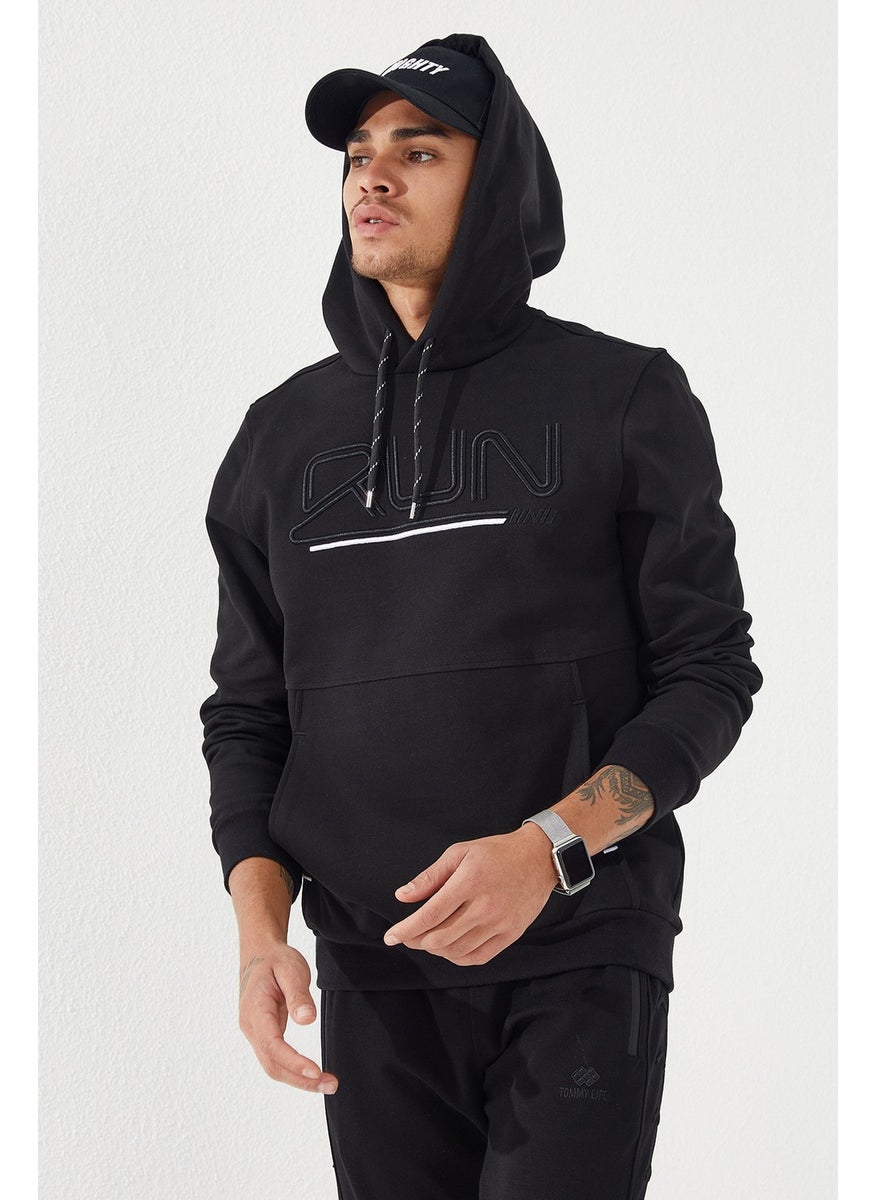 Black Men's Text Embroidered Standard Pattern Hooded SWEATSHIRT-87887