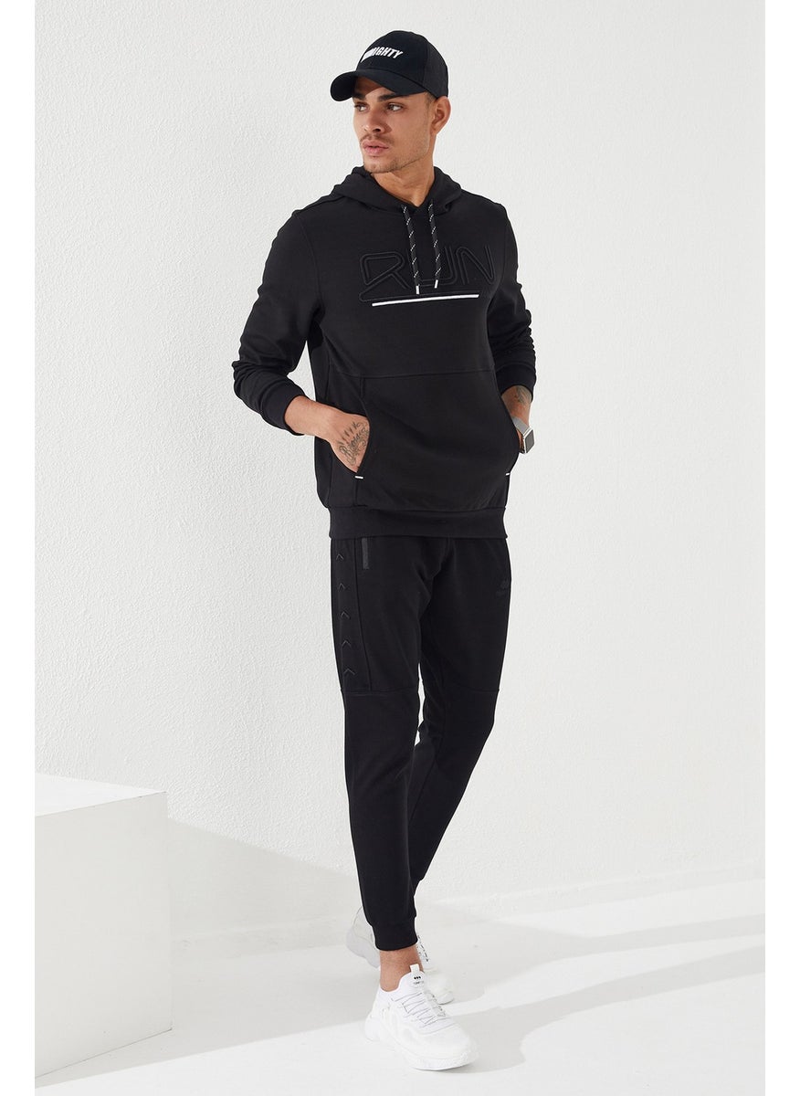 Black Men's Text Embroidered Standard Pattern Hooded SWEATSHIRT-87887