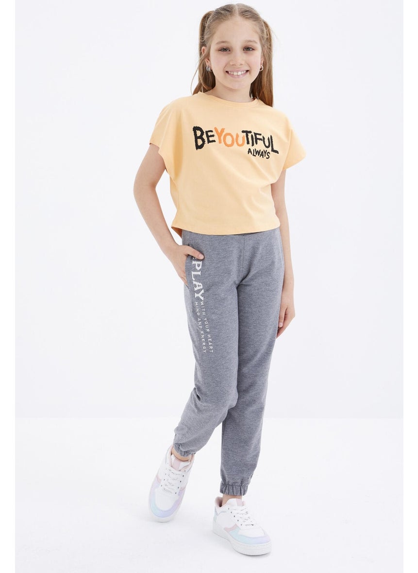 Gray Melange Text Embroidered Lace-Up Standard Mold Elastic Leg Girls Tracksuit Bottom - 75051
