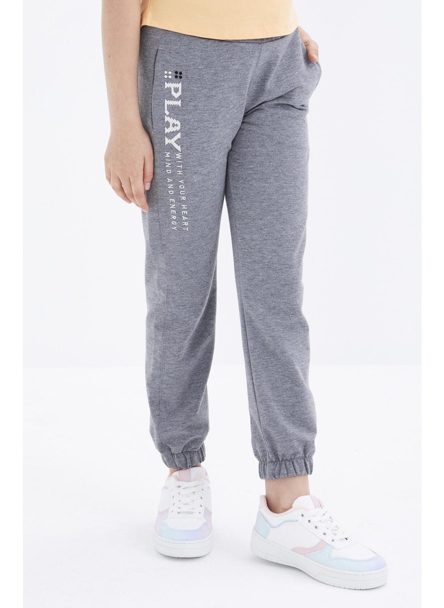 Gray Melange Text Embroidered Lace-Up Standard Mold Elastic Leg Girls Tracksuit Bottom - 75051
