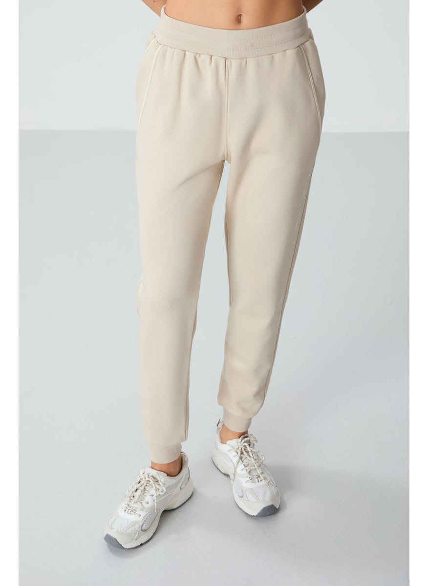 Beige Compact Cotton Thick Smooth Textured Standard Fit Women's Sweatpants - 94660