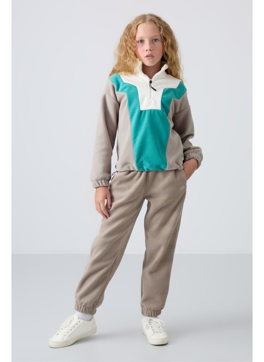 Dark Beige Thick Soft Texture Oversize Embroidered Polar Fleece Girl Sweatshirt - 75153