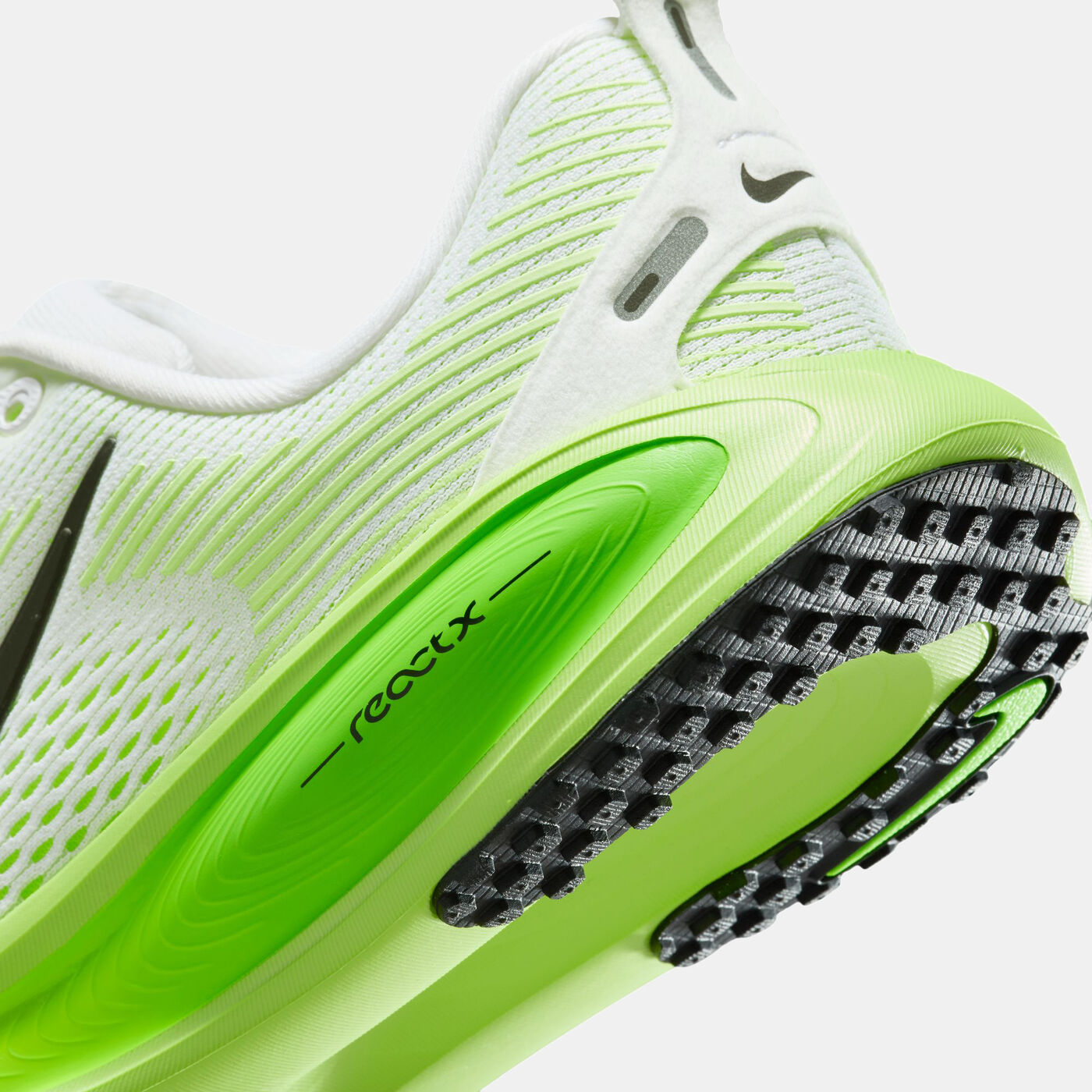 Kids' Vomero 18 Road Running Shoes