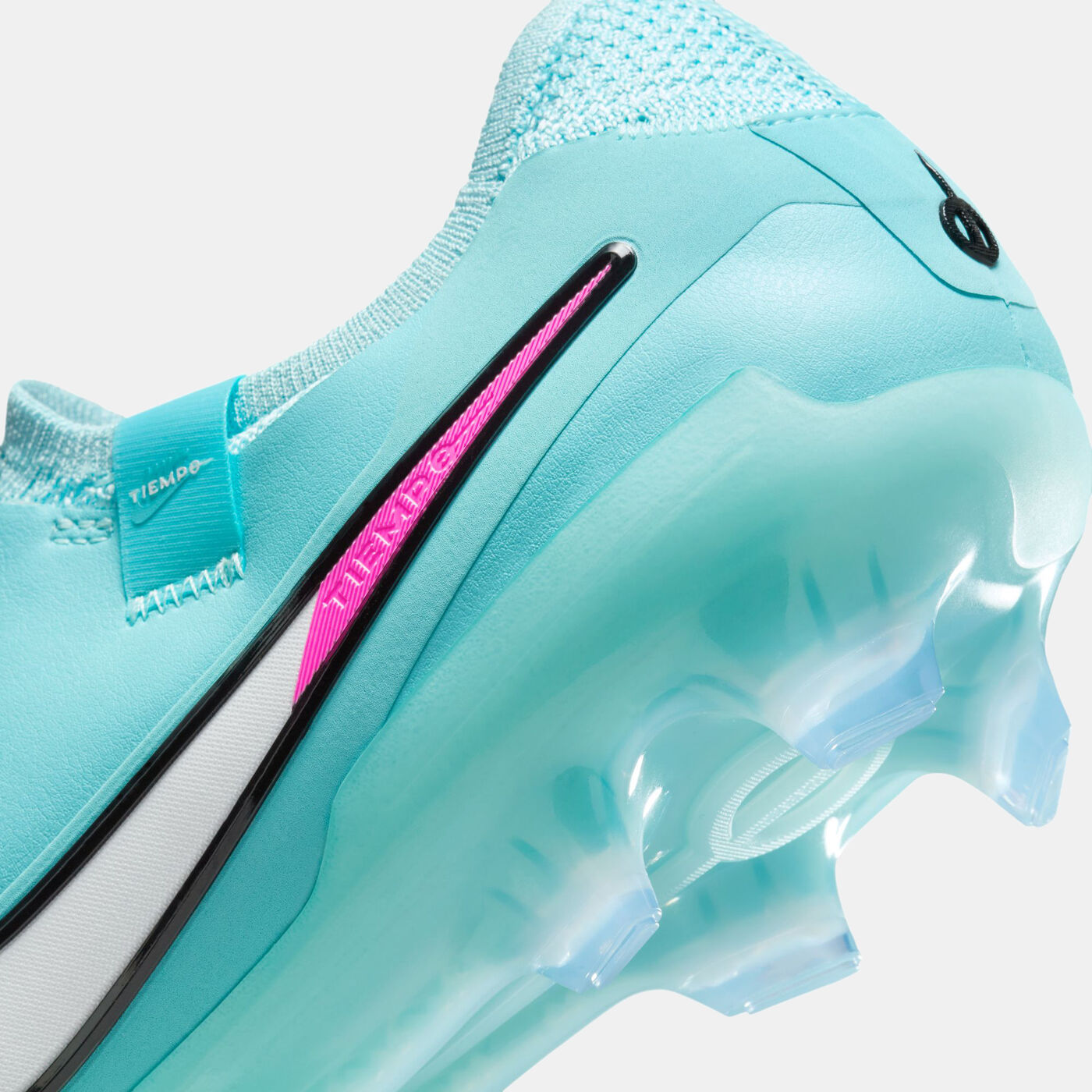 Tiempo Legend 10 Elite FG Football Shoes