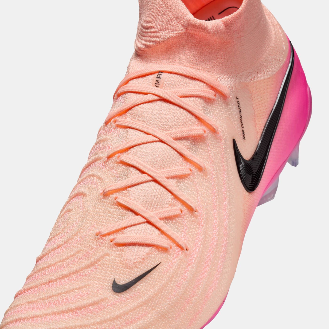 Phantom Luna 2 Elite FG Football Shoes