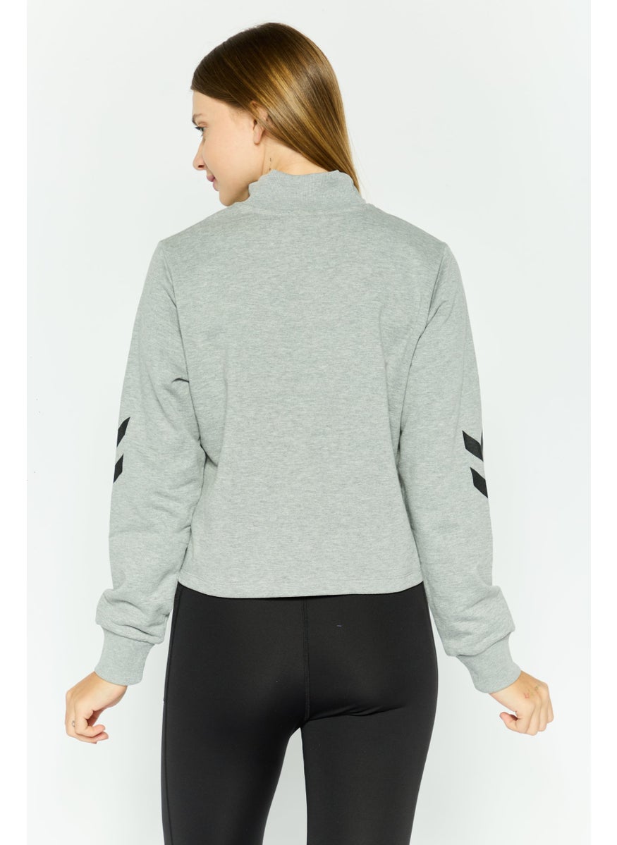 Women Sportswear Fit Long Sleeve Training Cropped Sweatshirts, Heather Grey
