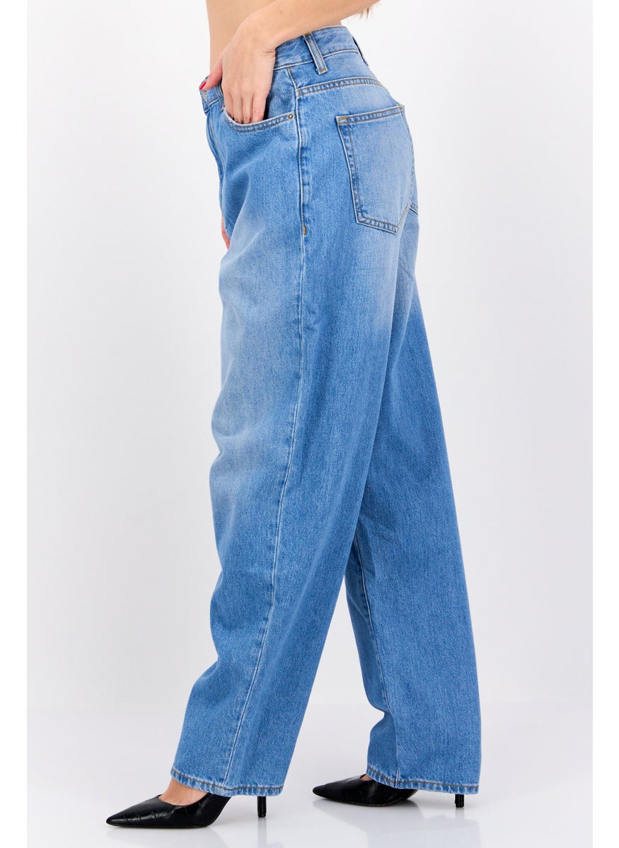 Women Oversized Fit Wash No Stretch Jeans, Light Wash Blue