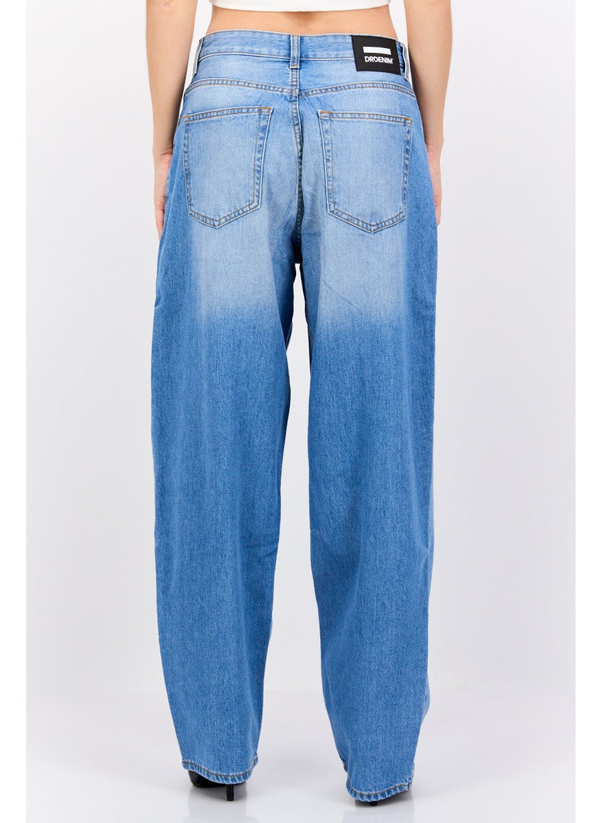 Women Oversized Fit Wash No Stretch Jeans, Light Wash Blue