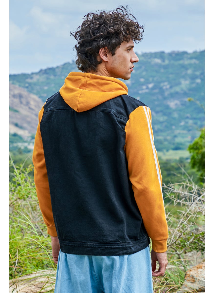 Men's Blue & Mustard Yellow Medium-Wash Denim Jacket With Sweatshirt Sleeve