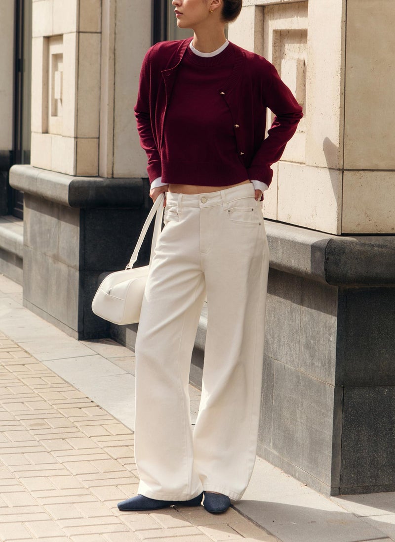 Knitted cardigan with contrasting cuffs and bottom edge