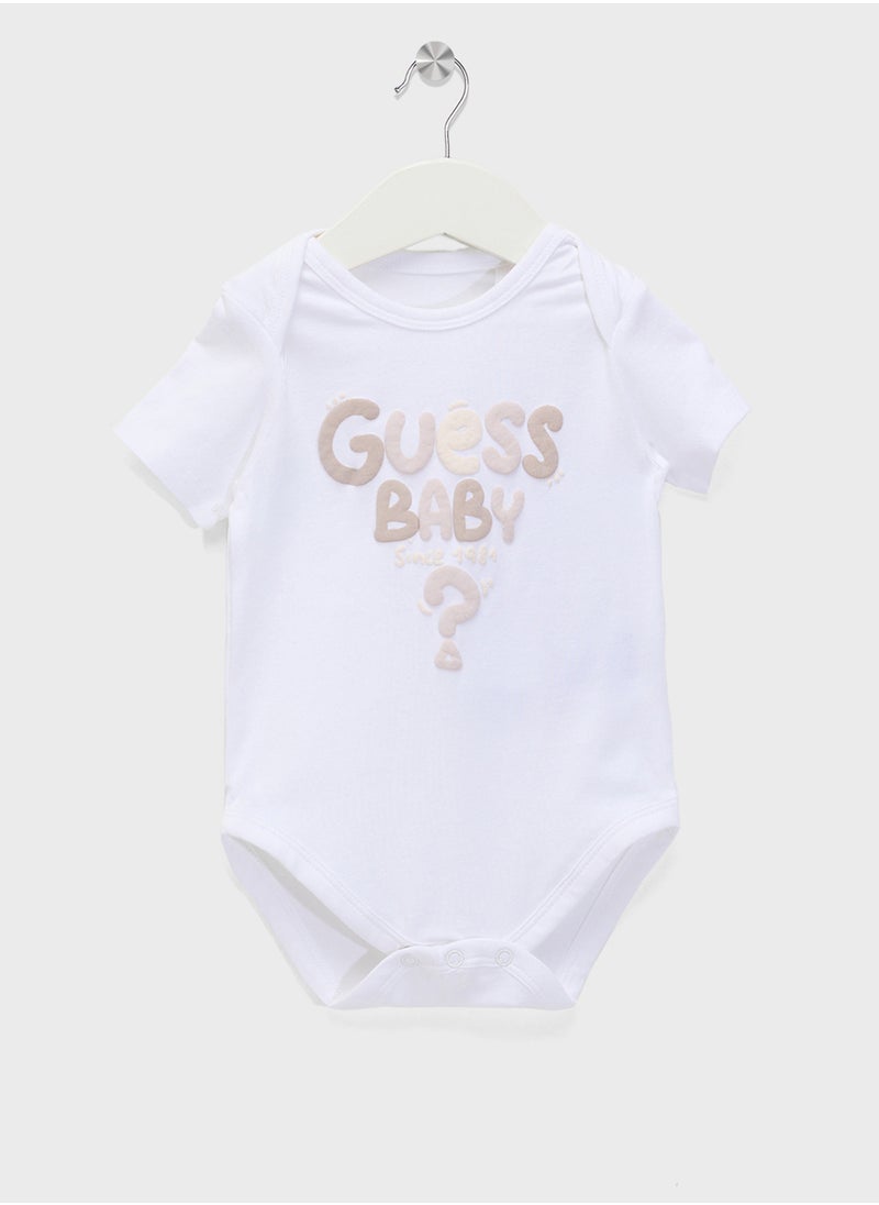 Kids  2 Pack Bodysuit, Bib, Socks & Pants Gift Set