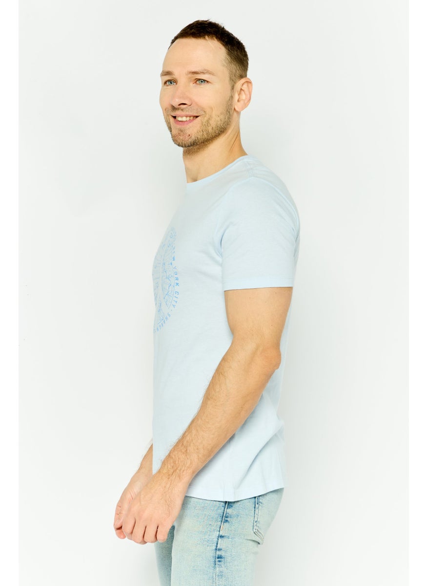 Men Crew Neck Graphic Print Short Sleeves T-shirt, Light Blue